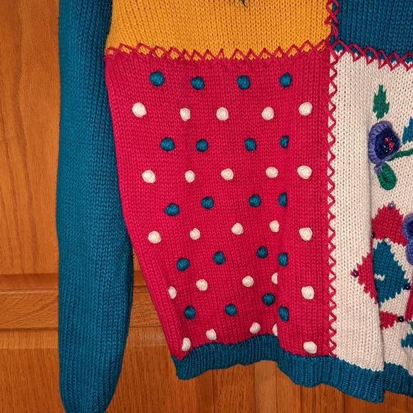 Vintage SKY wear Pink Blue Floral Flower Embellished Women size M Sweater - Picture 4 of 11